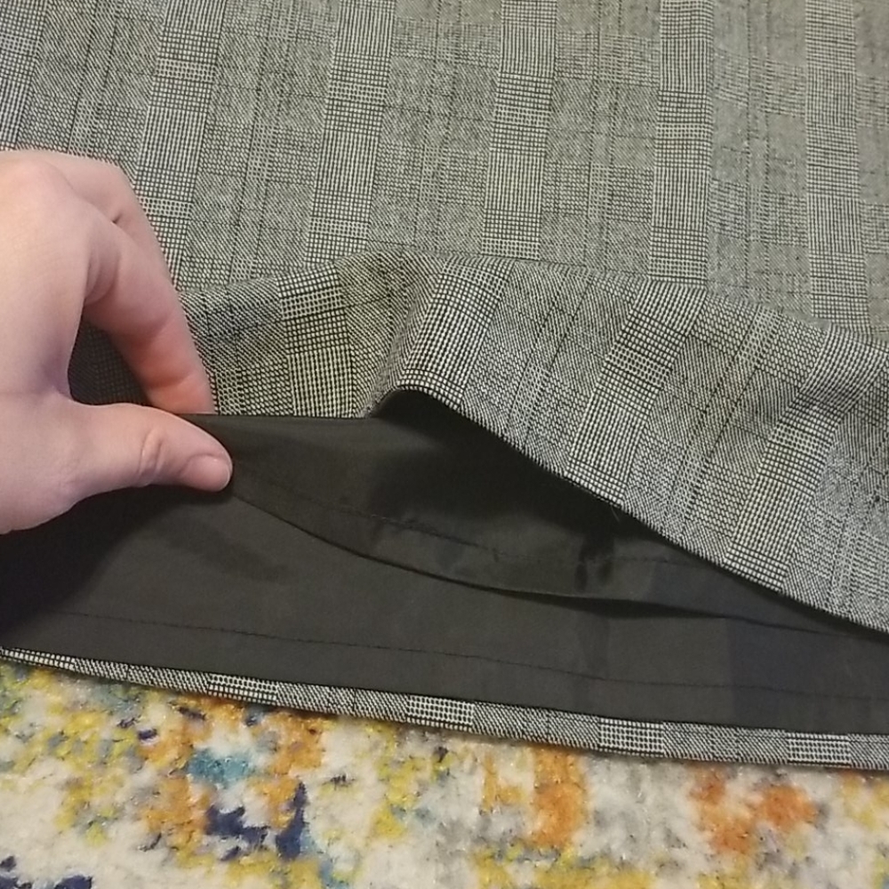 Grey fitted skirt - Picture 3 of 7